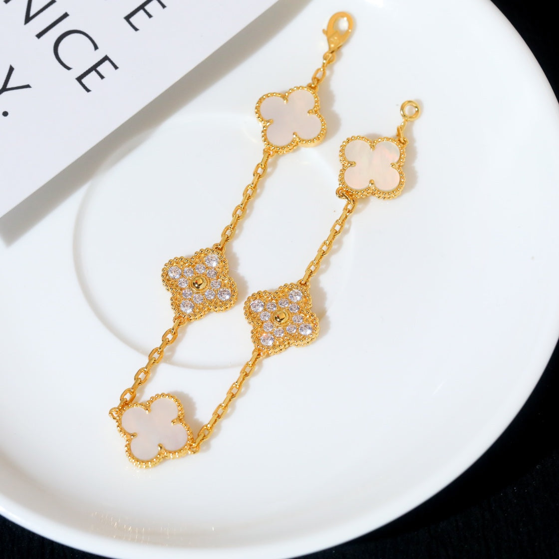 [WZQ]CLOVER BRACELET 5 MOTIF WHITE MOP DIAMOND
